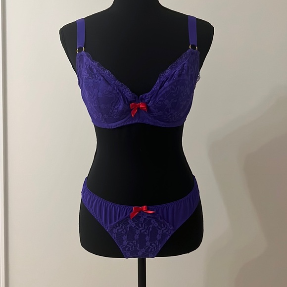 Agent provocateur purple lace bra and panty set
